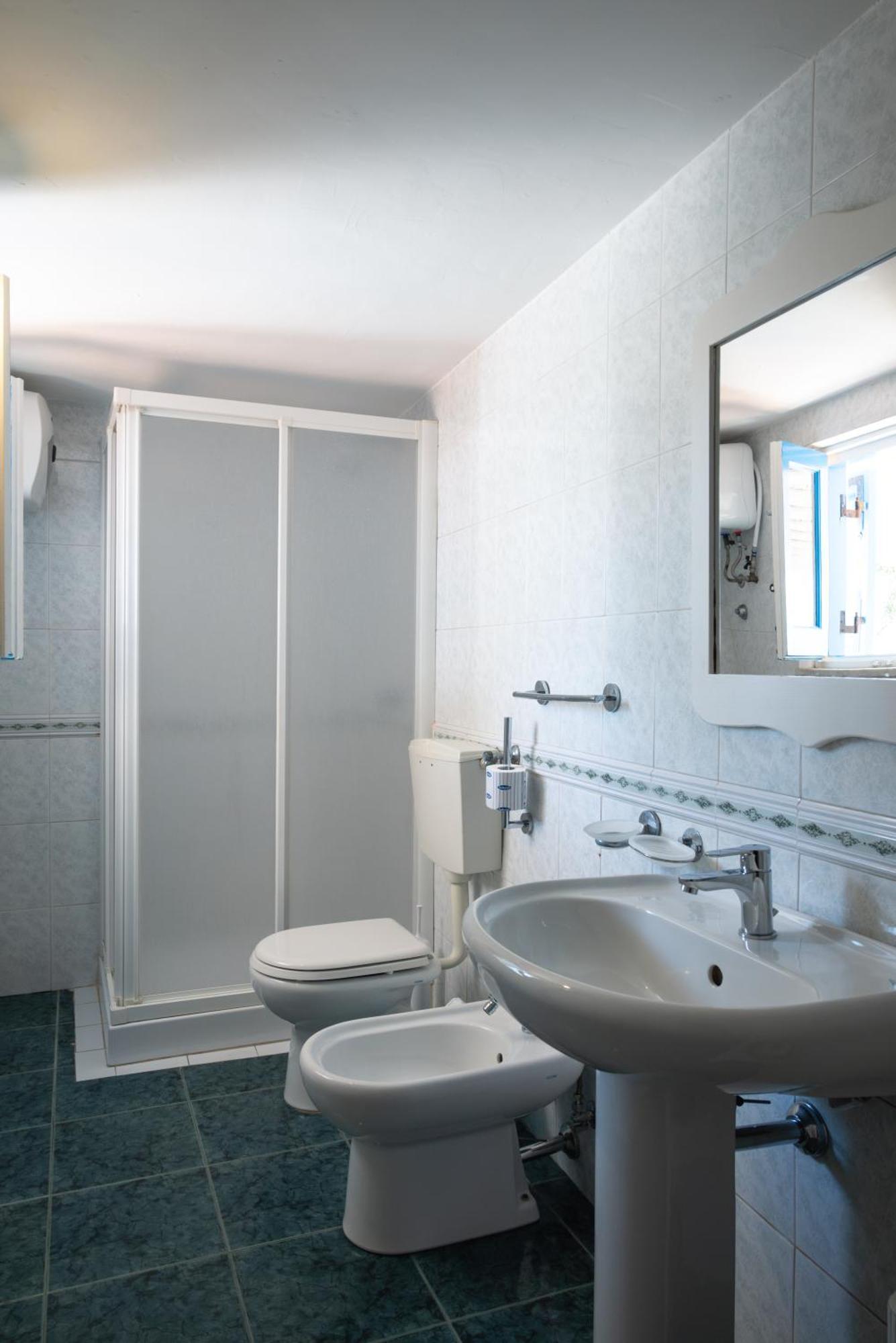 Eunymos Guest house
