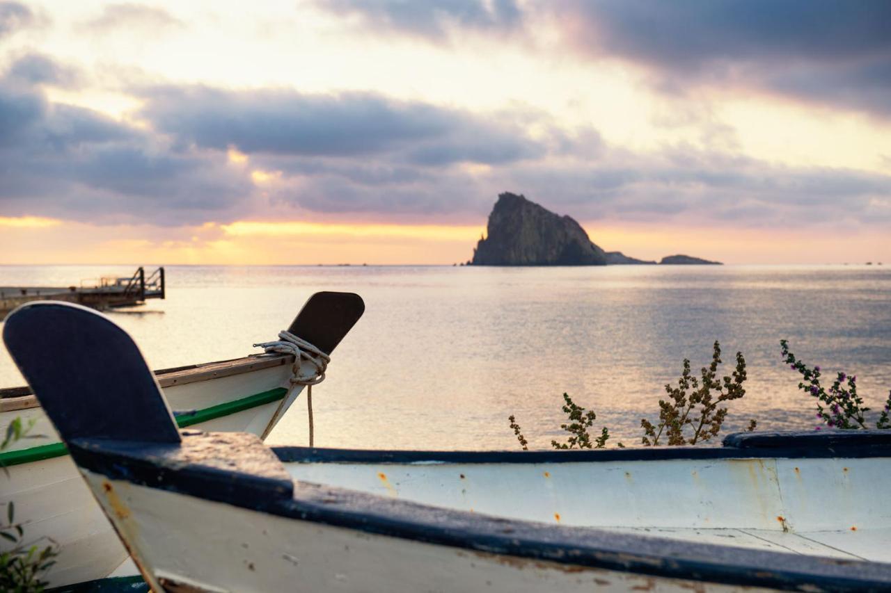 Eunymos 2* Panarea