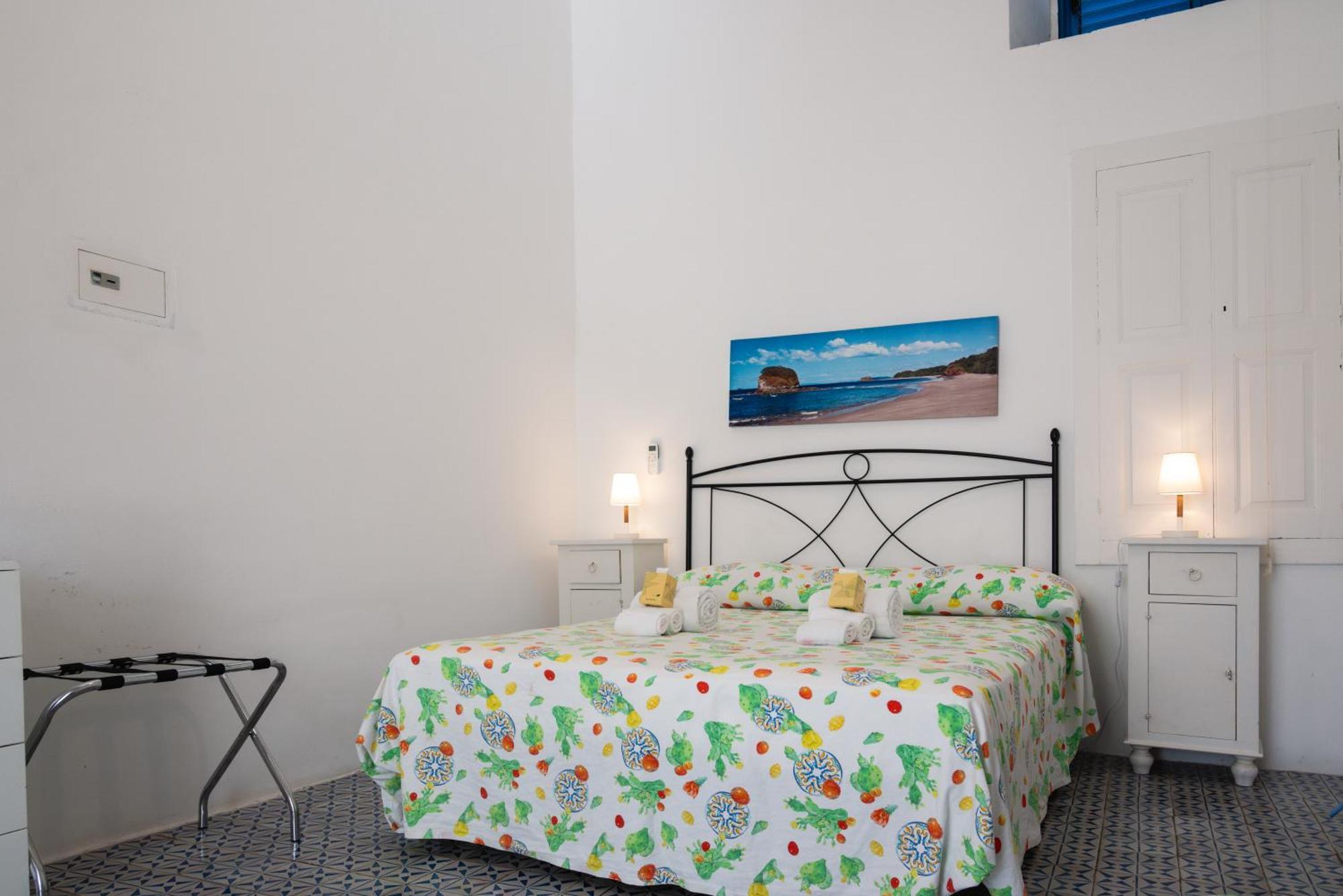 Eunymos 2* Panarea